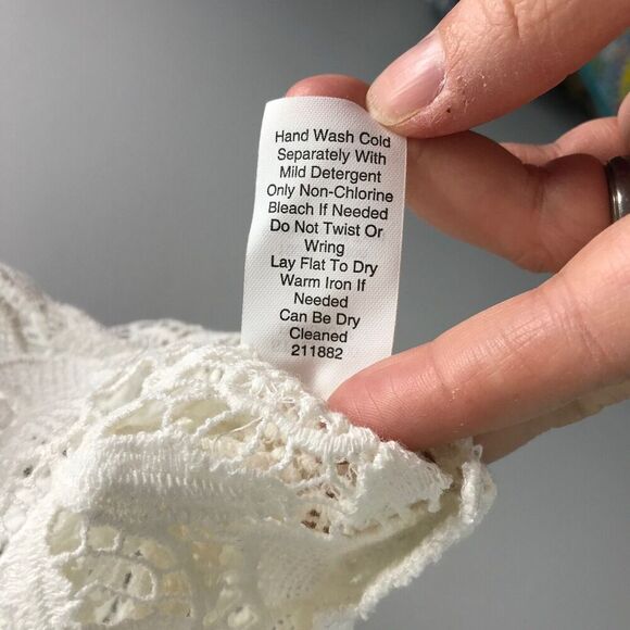 Cabi #800 Size Medium Open Needle Lace Floral Peplum Sheer Tank Exposed Zipper - Picture 12 of 16